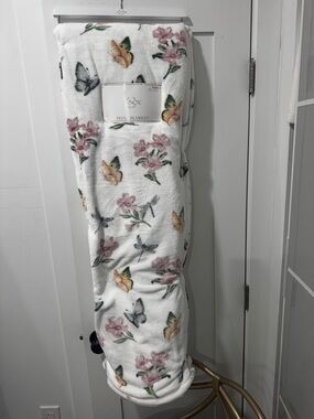 Lenox Butterfly Meadow Plush blanket - KING